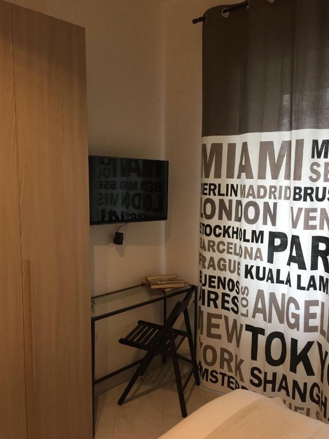 Acomodação com café da manhã  Murena & Roma